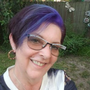 Meet your Posher, Bobbie